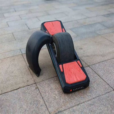Planche à roulettes électrique 13m/H de pneu du dévoilement 10.5Ah 700W un